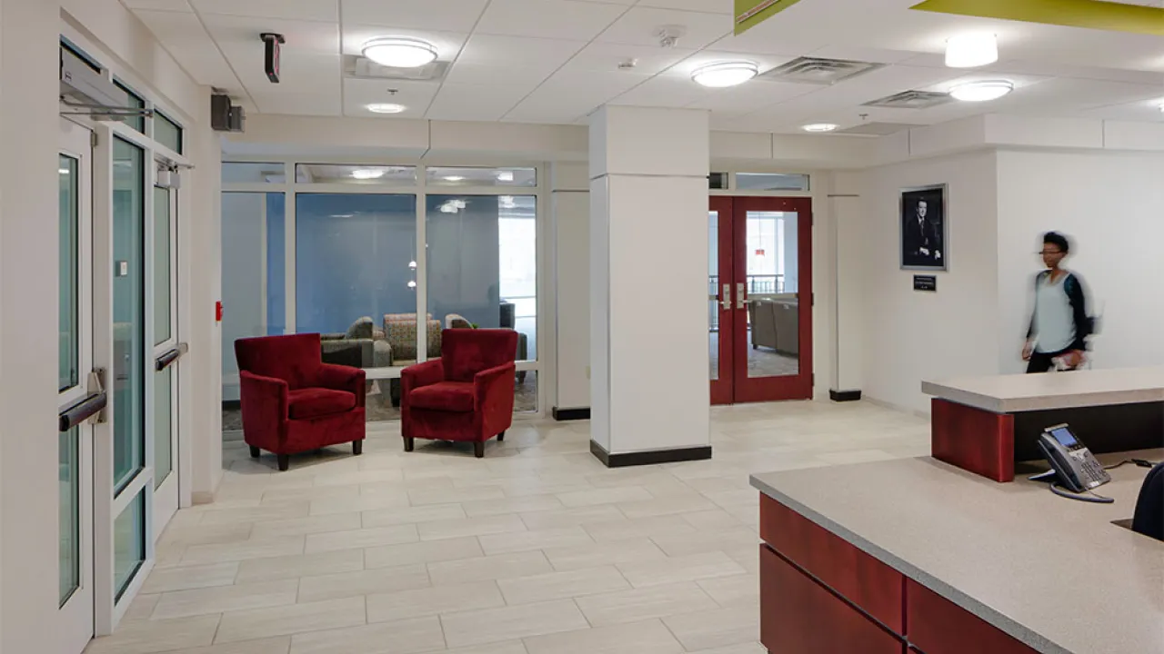 Holshouser, Entrance