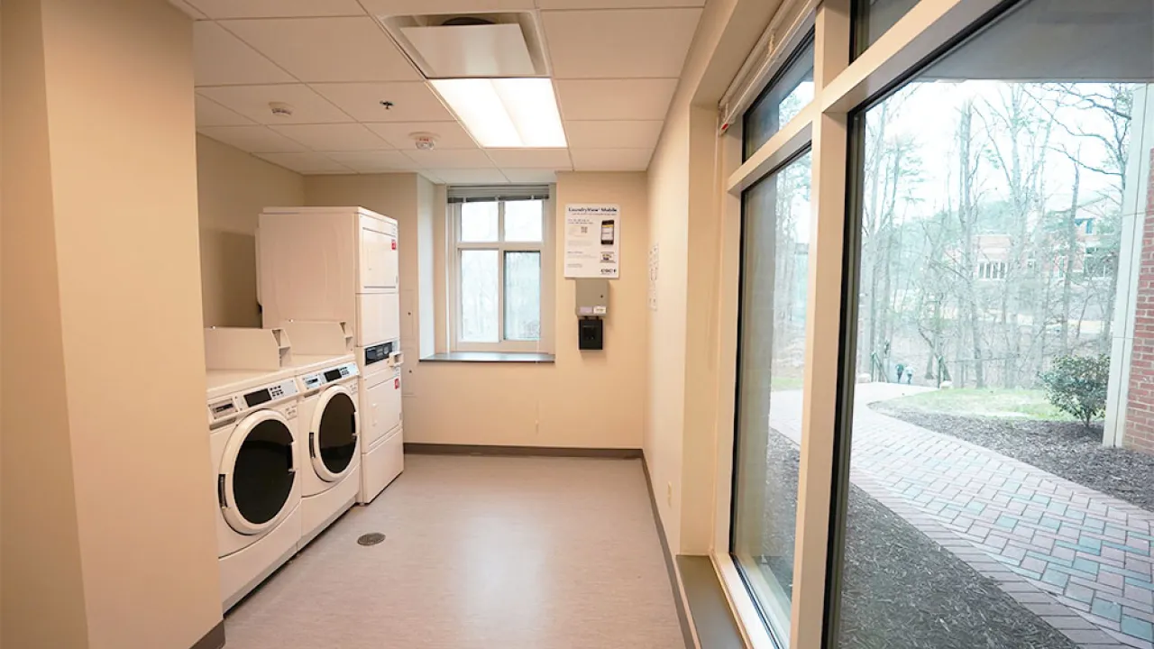 Laurel, Laundry Room