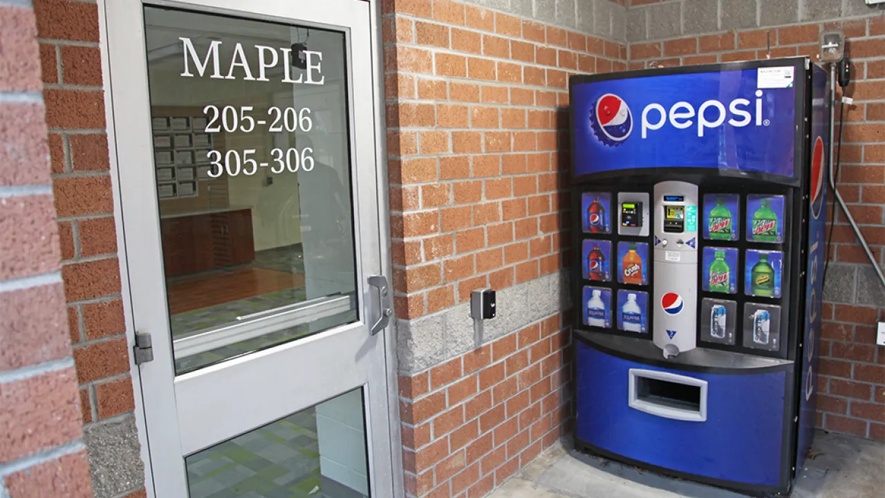 Maple, Vending