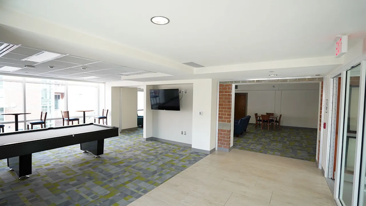 Pine, Community Lounge