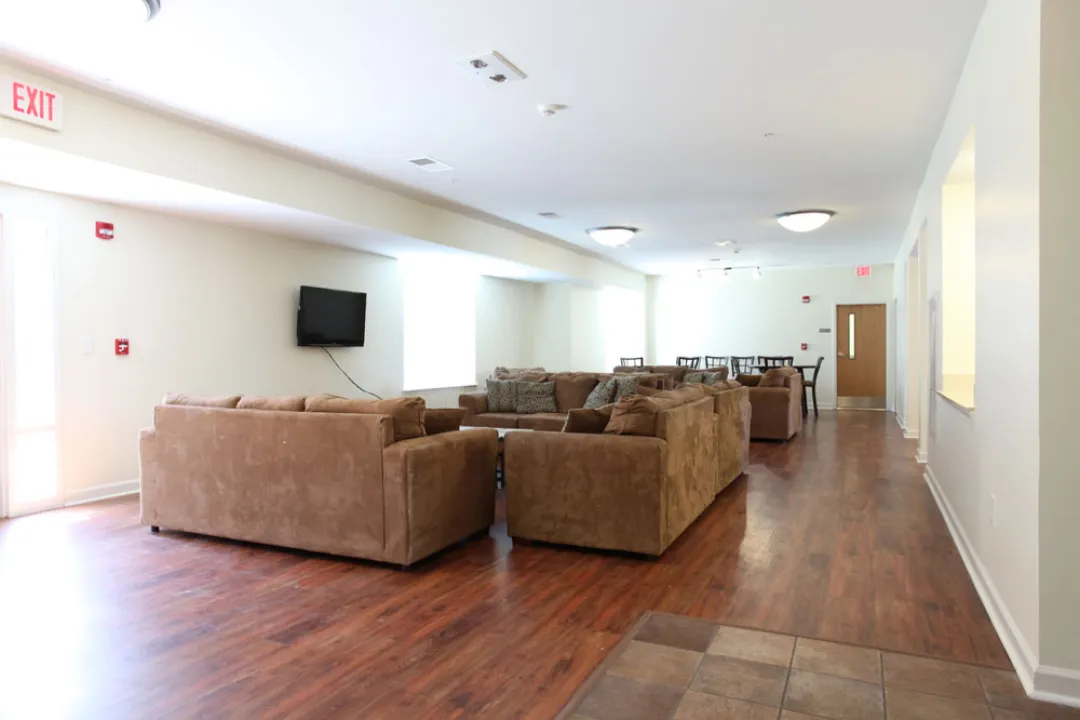 Greek, Living Room