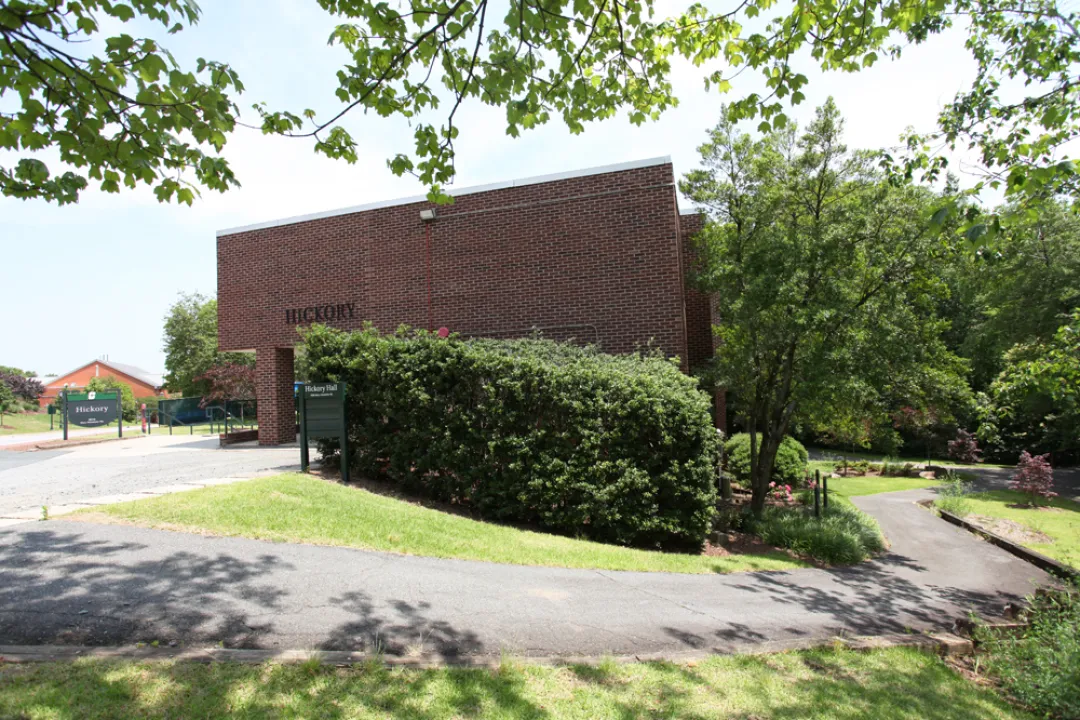 Hickory- Exterior