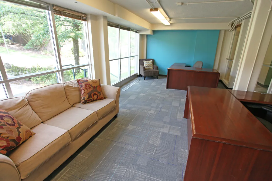 Hickory- Hall Staff Office