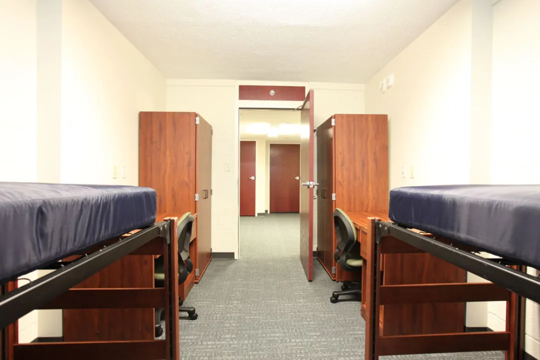 Holshouser, 4_2 Suite