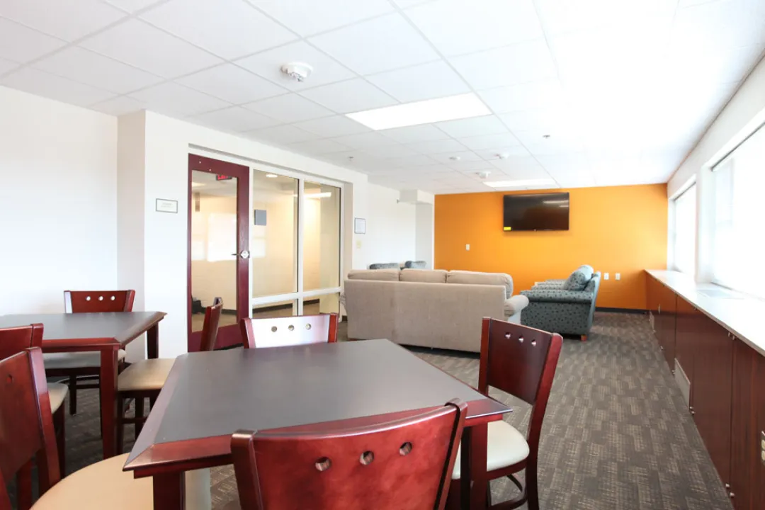 Holshouser, Floor Lounge
