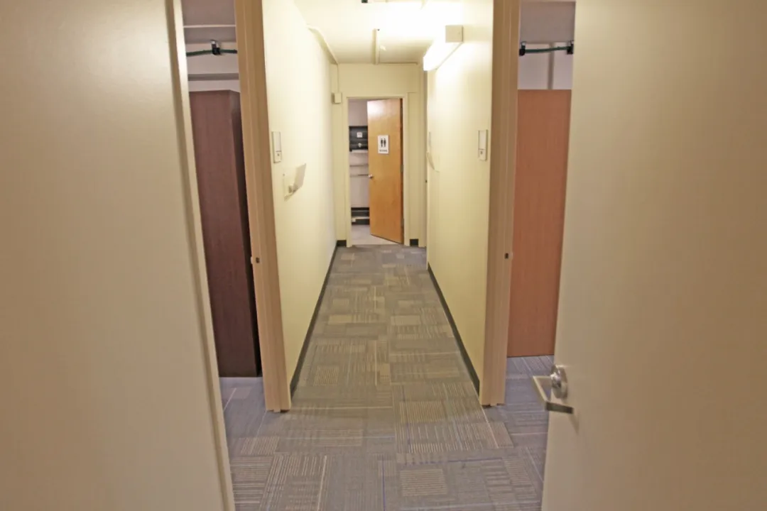 Hickory Hallway