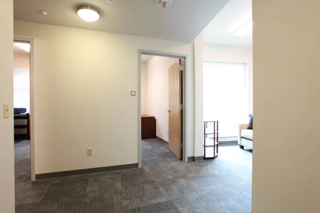 Laurel, 2_2 Suite