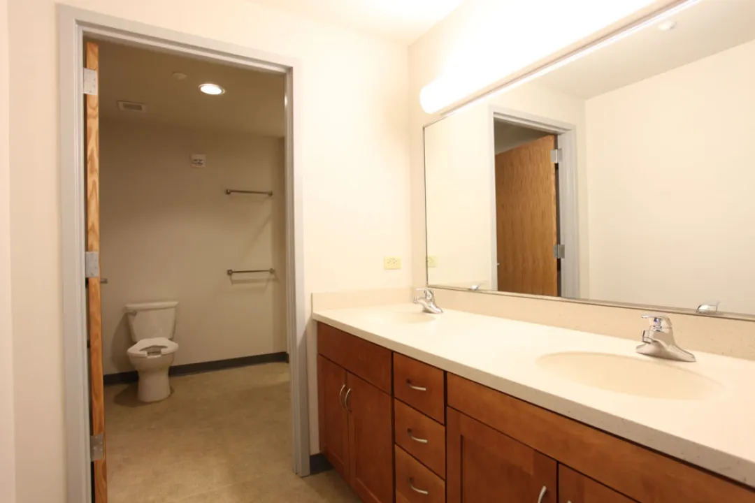 Laurel, 4_2 Suite