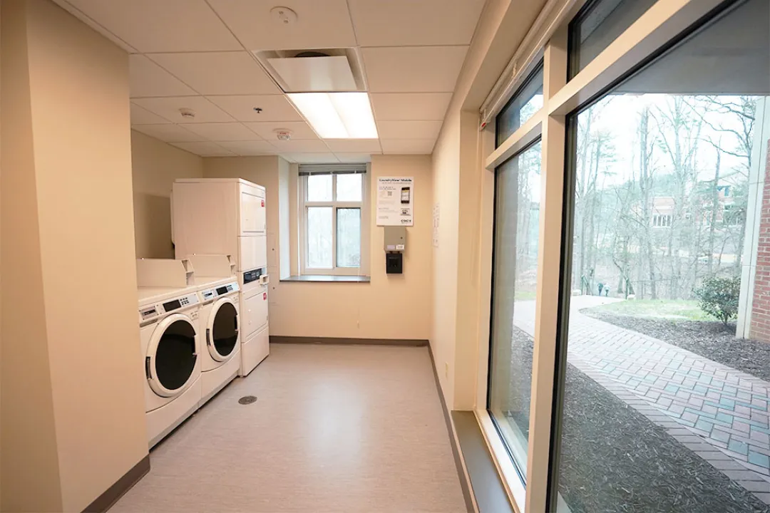 Laurel, Laundry Room