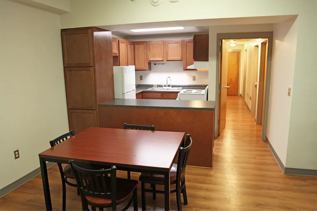 Maple, 4-4 Apartment- Kitchen_Dining
