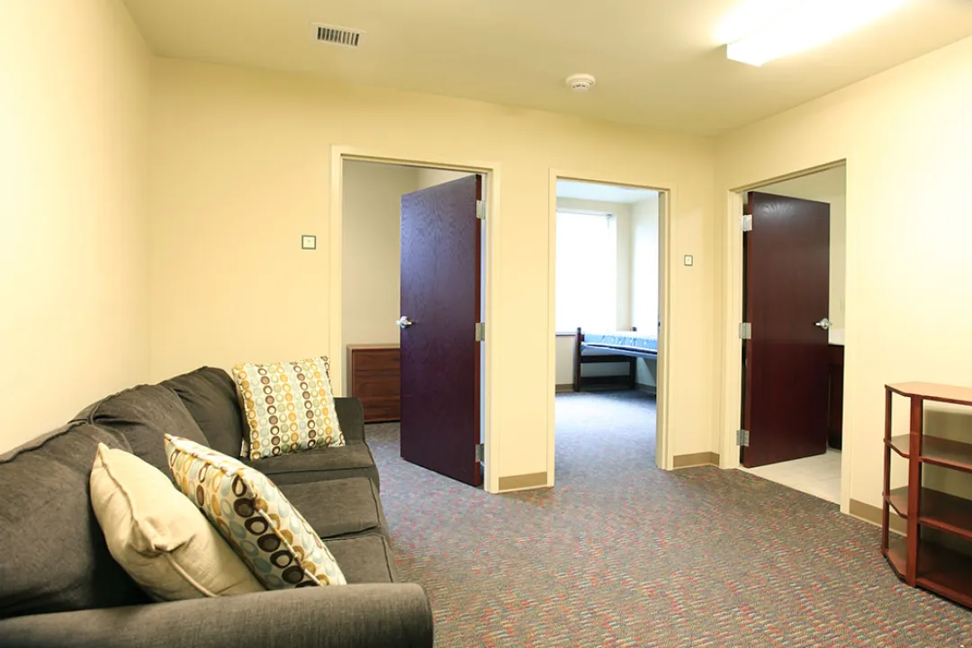 Miltimore, 2_2 Suite