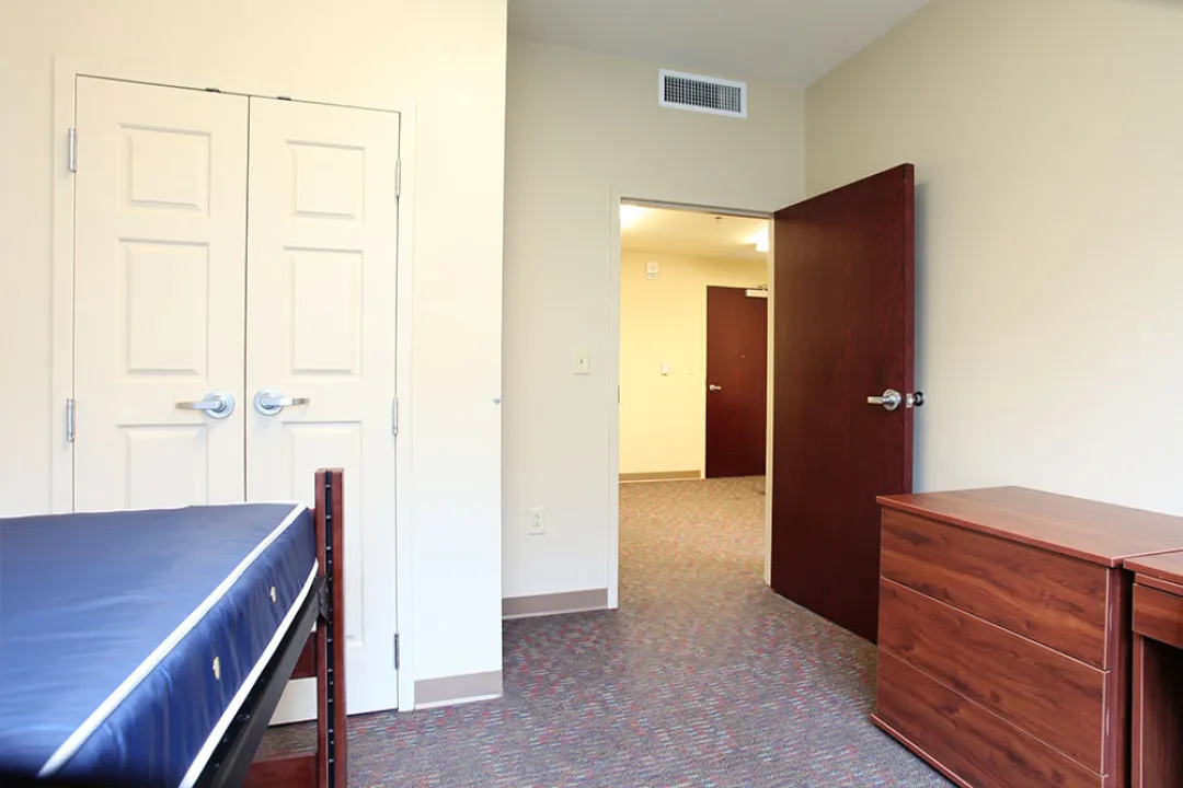 Miltimore, 2_2 Suite