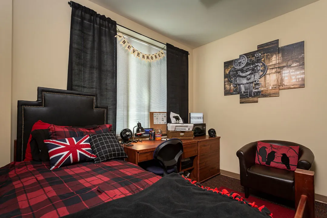 Miltimore, 2_2 Suite