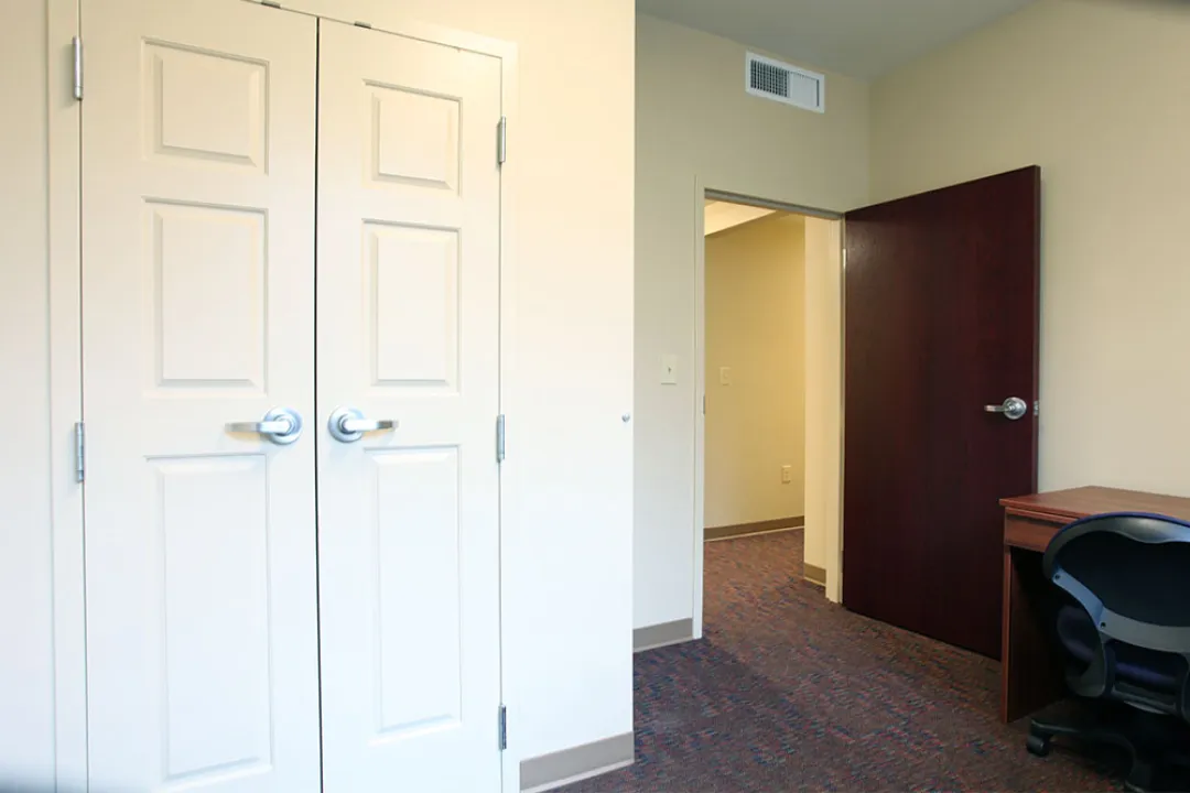 Miltimore, 3_3 Suite