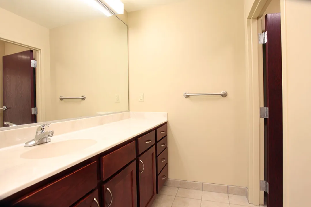 Miltimore, 4_4 Apartment
