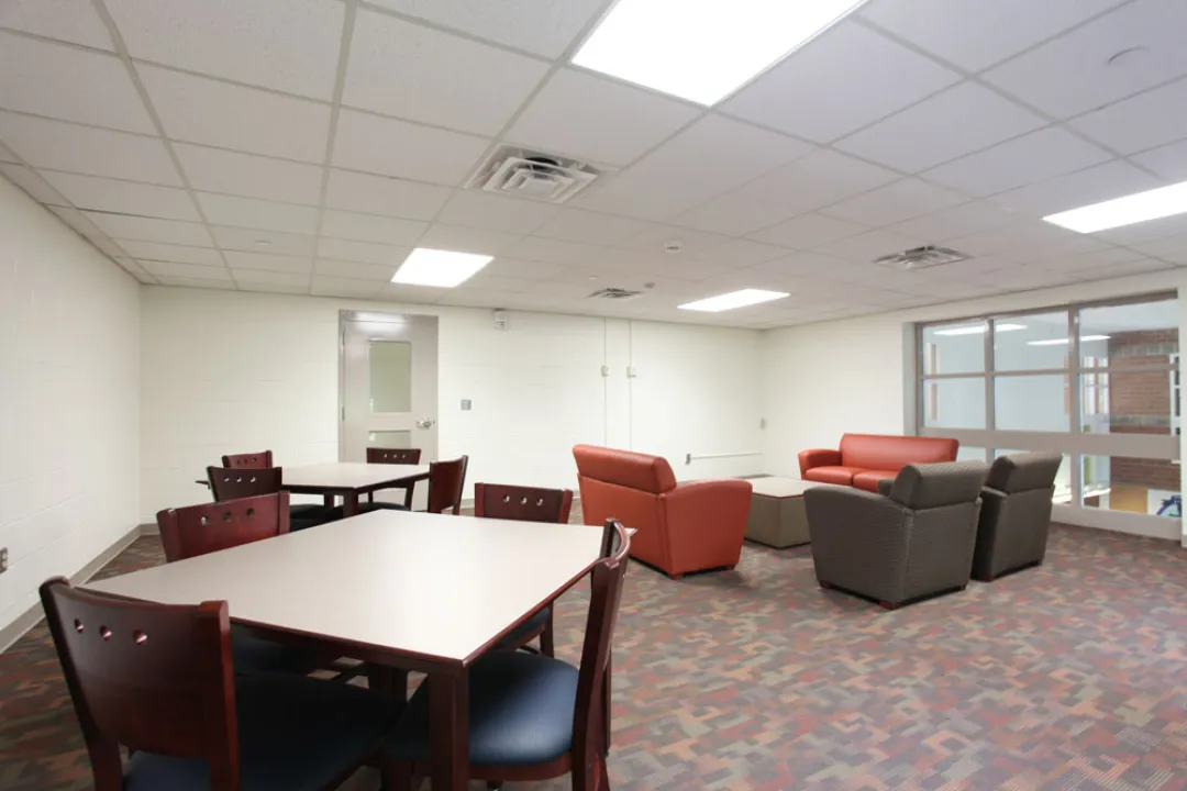 Oak, Community Lounge