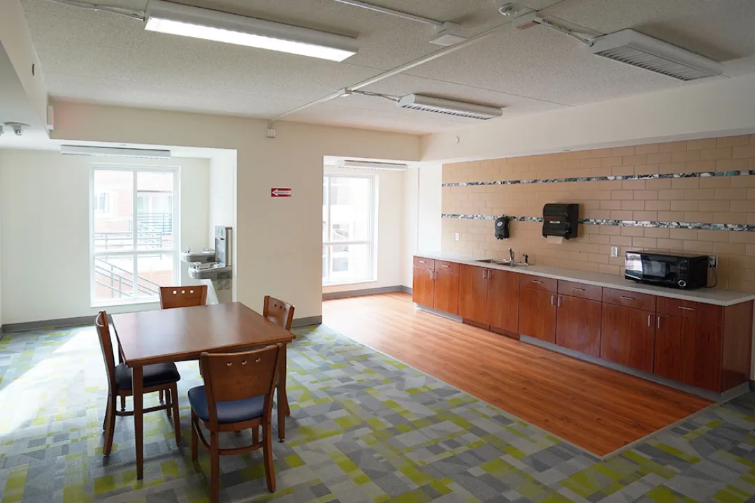 Pine, Community Kitchen