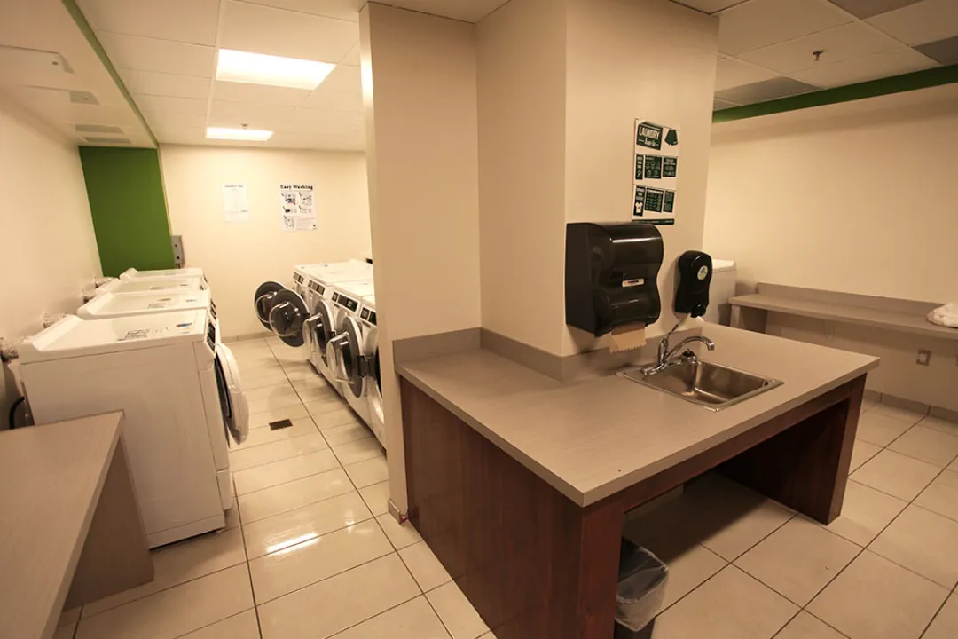 Scott, Community Laundry Room