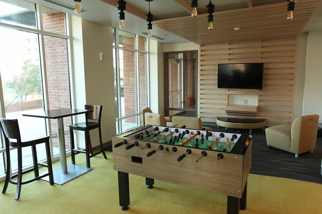 Scott, Gaming Area