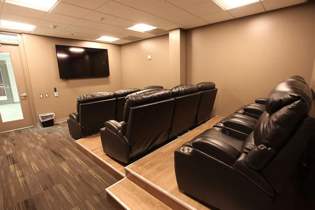 Scott, Movie Room