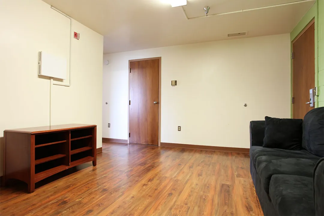 Witherspoon, 4_2 Suite