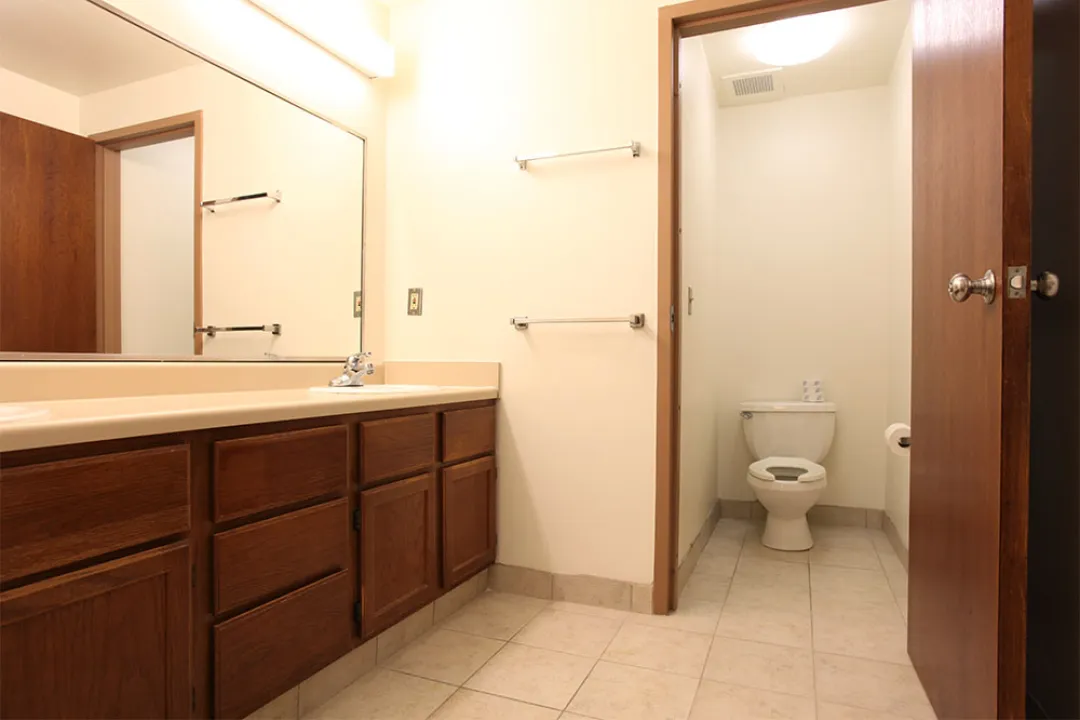 Witherspoon, 4_2 Suite