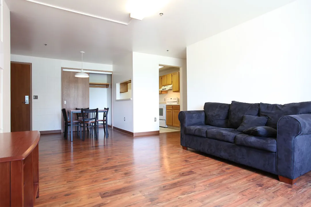 Witherspoon, 4_4 Apartment