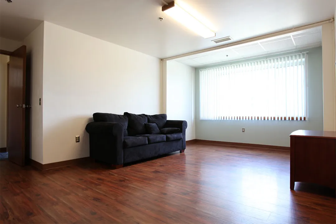 Witherspoon, 4_4 Apartment