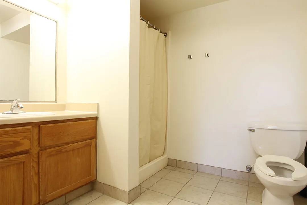 Witherspoon, 4_4 Apartment