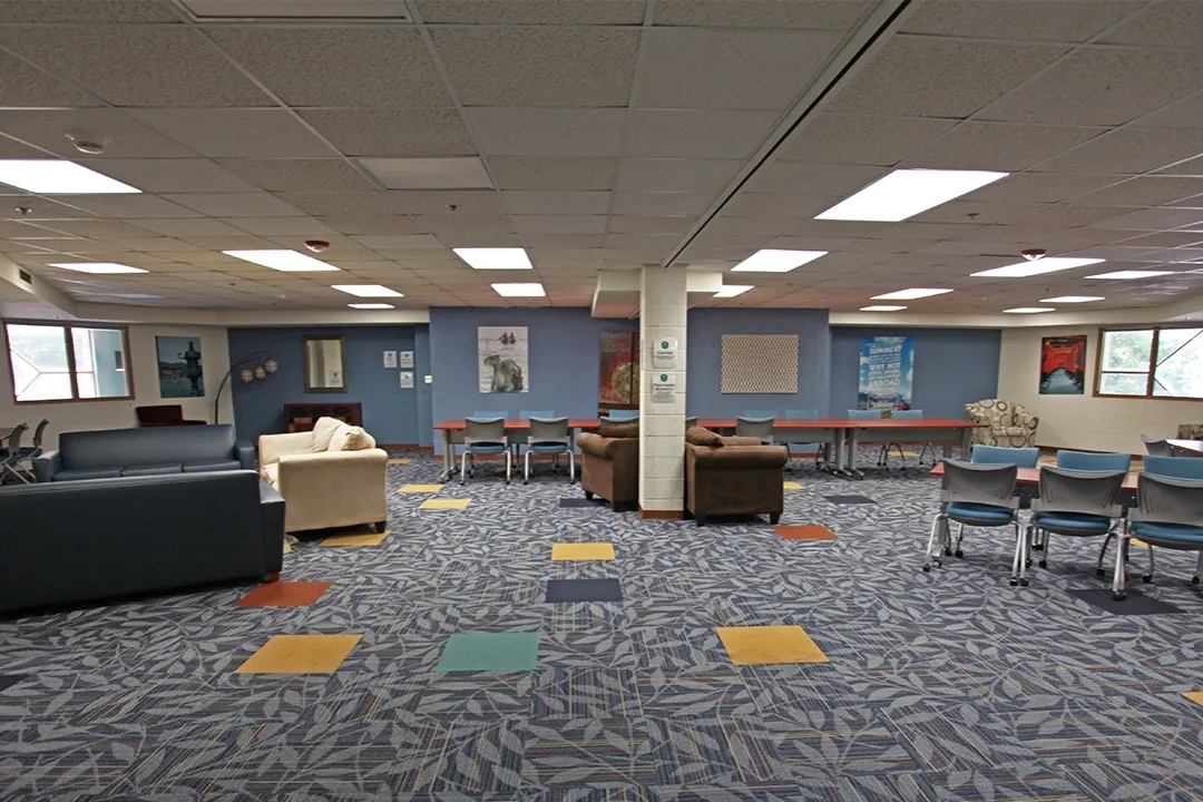 Witherspoon, Community Lounge