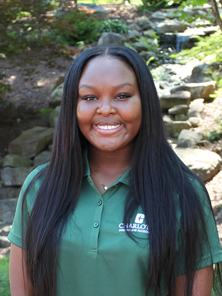 photo of Jakiyah Abram smiling