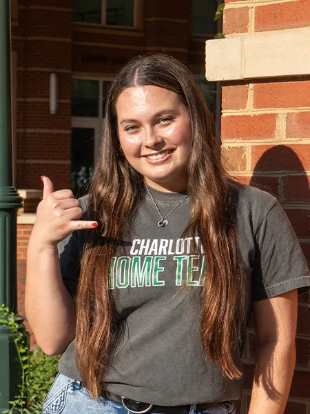 Jasmyn Schettino staff photo