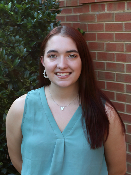 photo of Lauren Wing smiling