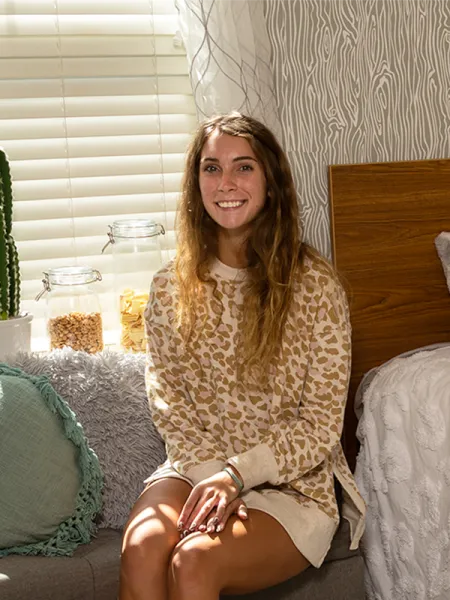 photo of Livy Delage smiling