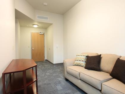 Laurel, 3-3 Suite