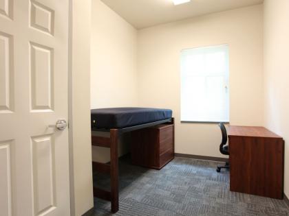 Laurel, 3-3 Suite