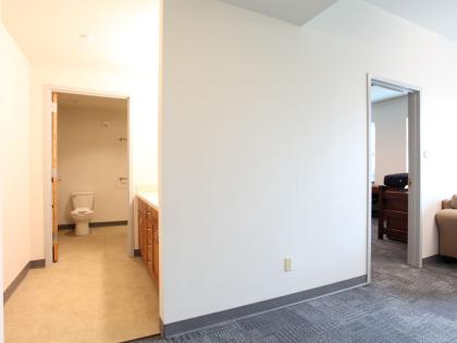 Laurel, 4-2 Suite