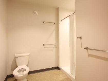 Laurel, 4-2 Suite