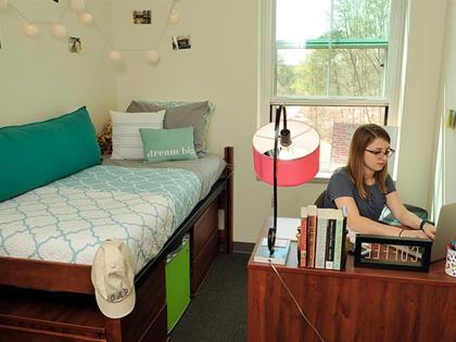 Levine, 4-4 Apartment