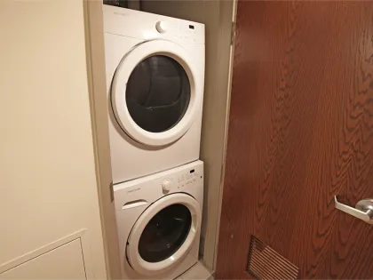 Pine, 4-4 Apartment Laundry